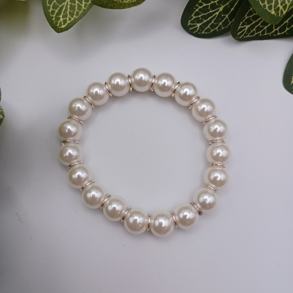 ✨️Faux Pearl Stretch Bracelet - Picture 4 of 5